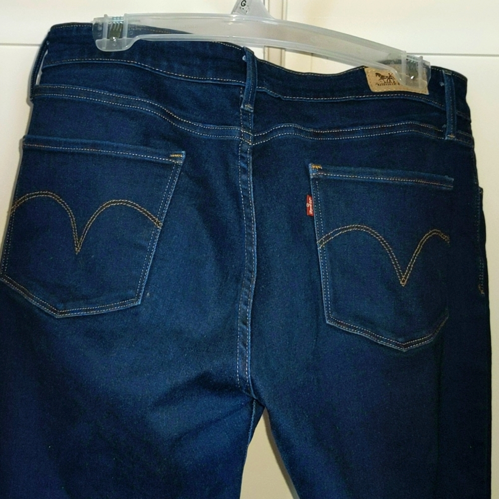 Levi's 14 mid rise Skinny jeans